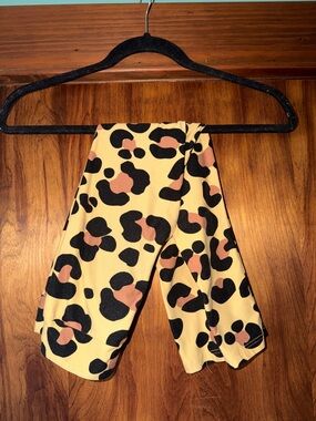 LuLaRoe Kids Leggings Yellow Black Pink Leopard Print L/XL
